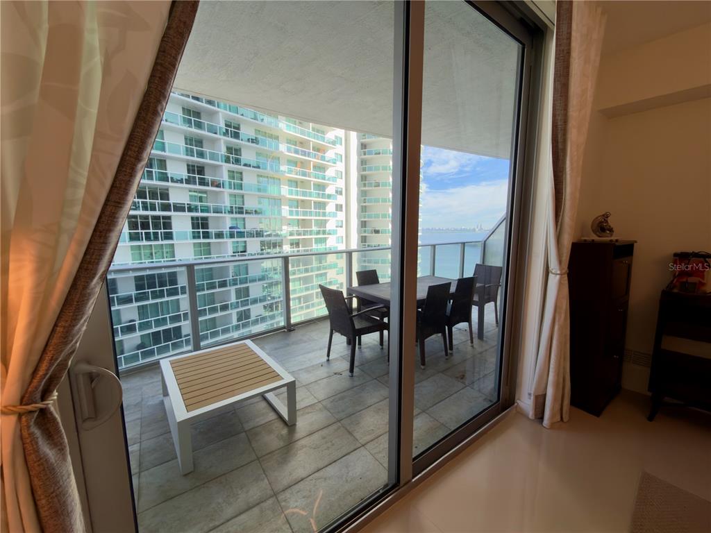 488 Northeast 18th Street, Unit 2207 Miami, FL 33132 - Photo 17 of 52