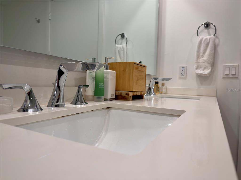 488 Northeast 18th Street, Unit 2207 Miami, FL 33132 - Photo 22 of 52