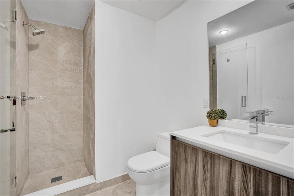 488 Northeast 18th Street, Unit 2207 Miami, FL 33132 - Photo 26 of 52