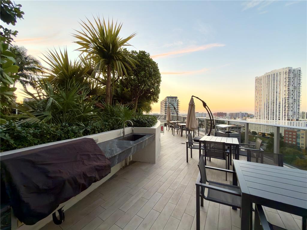 488 Northeast 18th Street, Unit 2207 Miami, FL 33132 - Photo 42 of 52