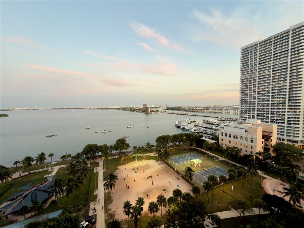 488 Northeast 18th Street, Unit 2207 Miami, FL 33132 - Photo 47 of 52