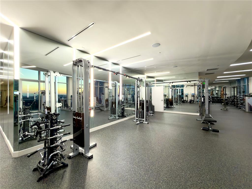 488 Northeast 18th Street, Unit 2207 Miami, FL 33132 - Photo 49 of 52