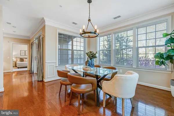 $569,900 | 7860 Rolling Woods Court, Unit 4M4, Springfield, VA 22152