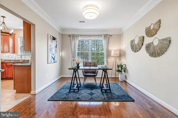 $569,900 | 7860 Rolling Woods Court, Unit 4M4, Springfield, VA 22152