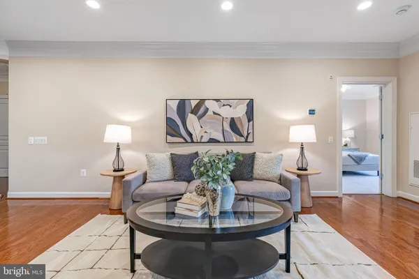 $569,900 | 7860 Rolling Woods Court, Unit 4M4, Springfield, VA 22152