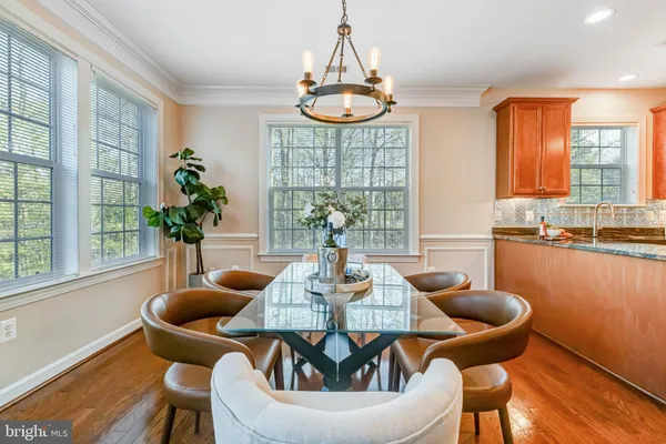 $569,900 | 7860 Rolling Woods Court, Unit 4M4, Springfield, VA 22152