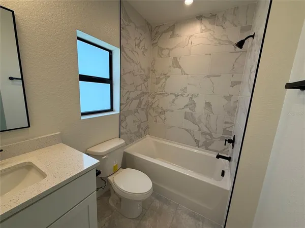 $2,100 | 4718 Redwood Terrace, North Port, FL 34286