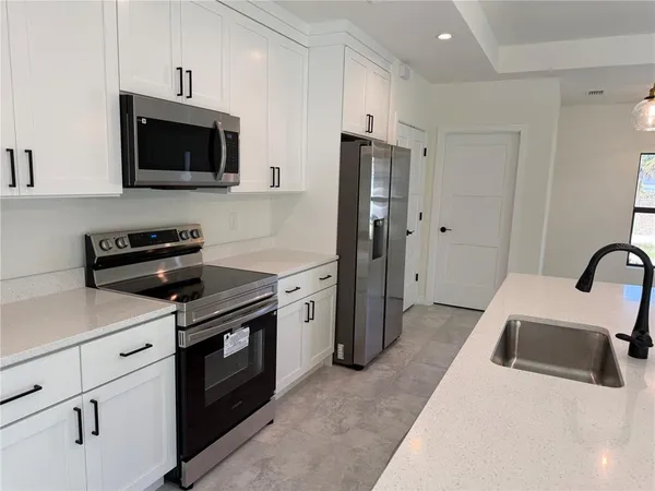 $2,100 | 4718 Redwood Terrace, North Port, FL 34286