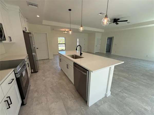 $2,100 | 4718 Redwood Terrace, North Port, FL 34286