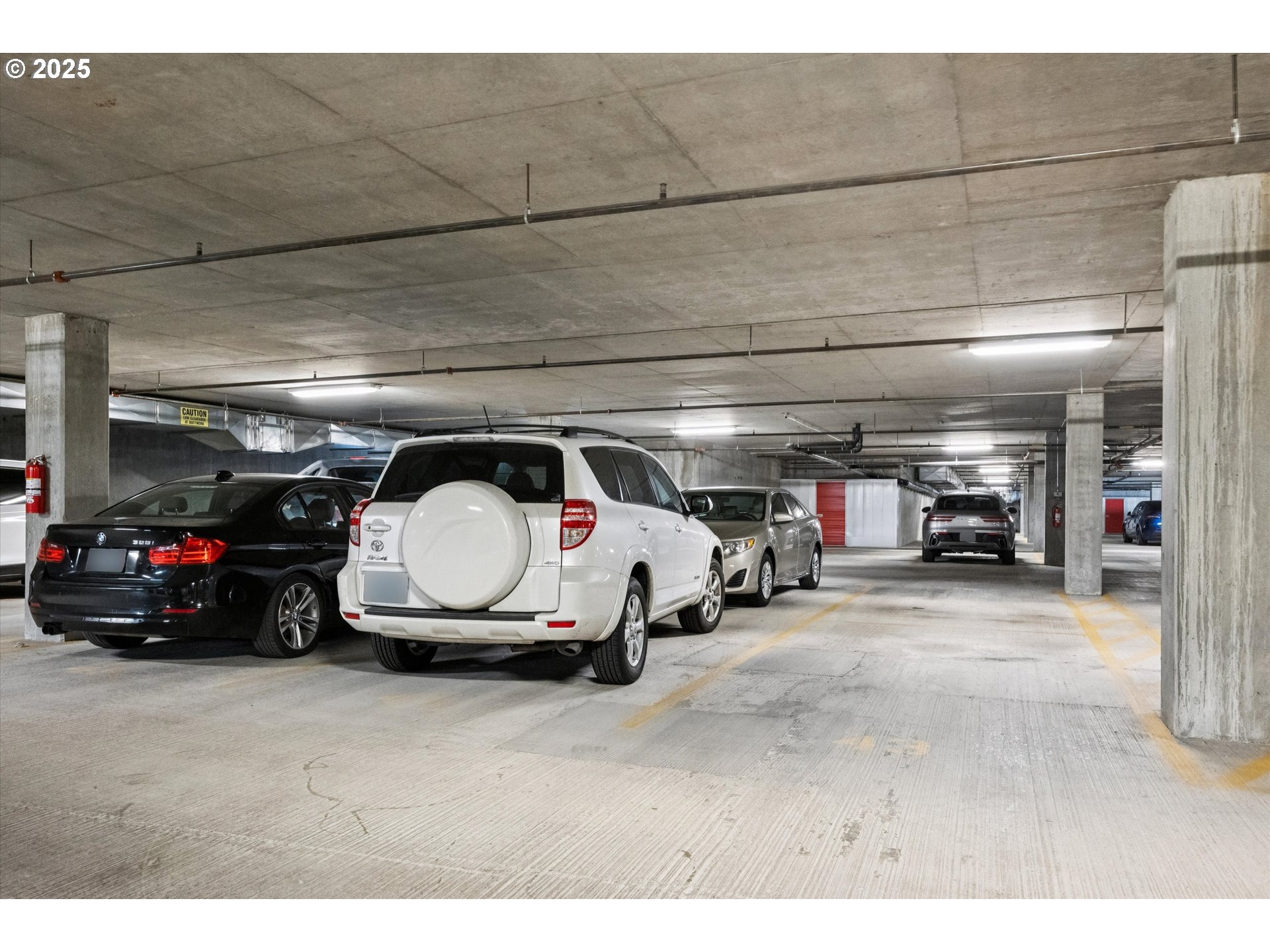 1830 Northwest Riverscape Street, Unit 405 Portland, OR 97209 - Photo 35 of 45 Parking