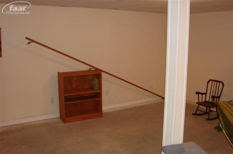 2340 North McKinley Road Flushing, MI 48433 - Photo 13 of 14 20325133-12.JPG