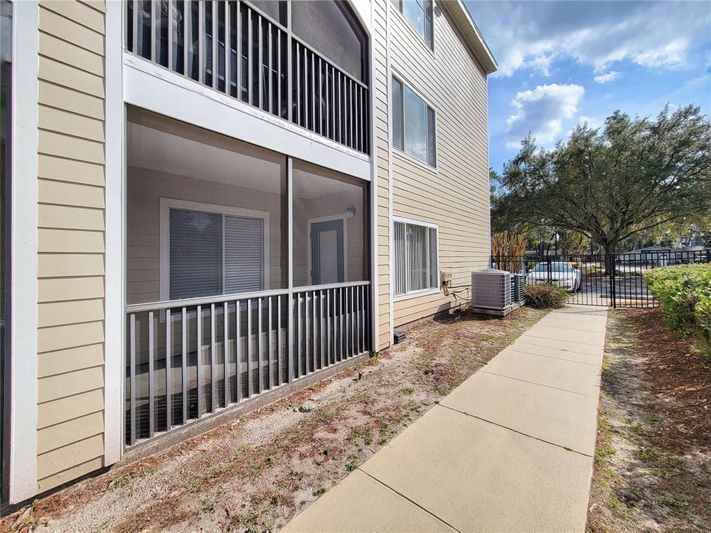 3800 Southwest 20th Avenue, Unit 101 Gainesville, FL 32607 - Photo 33 of 37