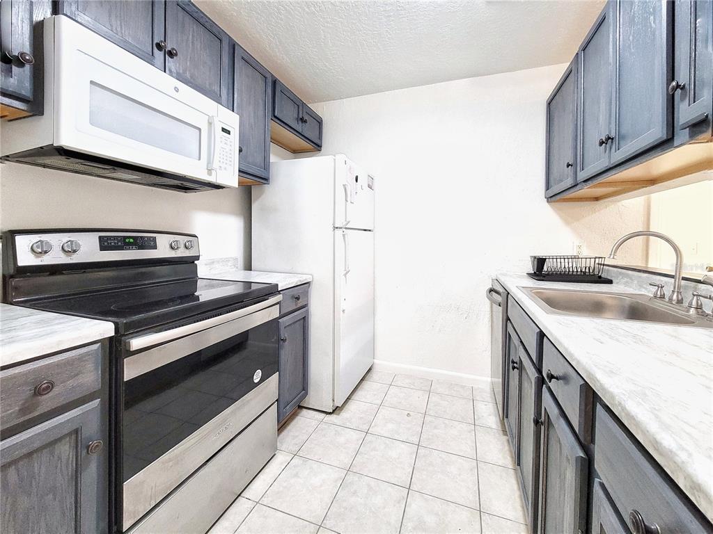 3800 Southwest 20th Avenue, Unit 101 Gainesville, FL 32607 - Photo 9 of 37