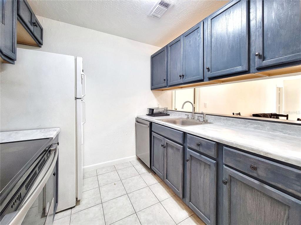 3800 Southwest 20th Avenue, Unit 101 Gainesville, FL 32607 - Photo 10 of 37