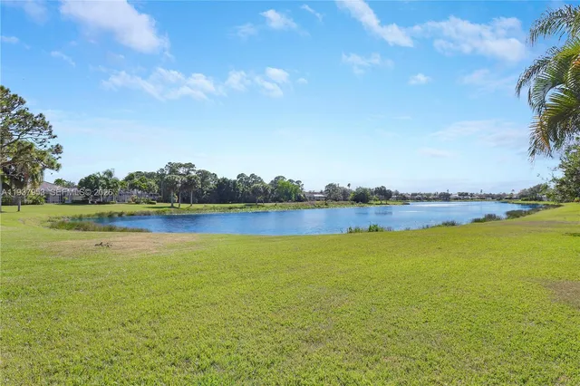 $510,000 | 7897 Southeast Peppercorn Court, Hobe Sound, FL 33455