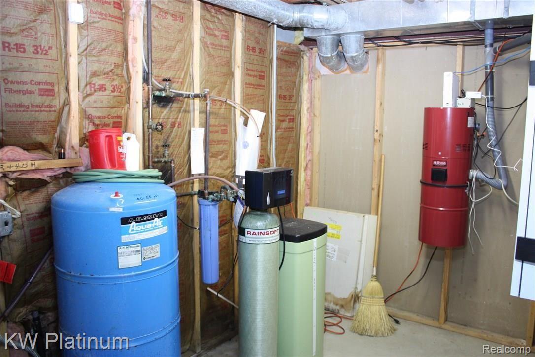 7200 Drexler Road St. Clair, MI 48079 - Photo 47 of 58 IMG_9958.JPG