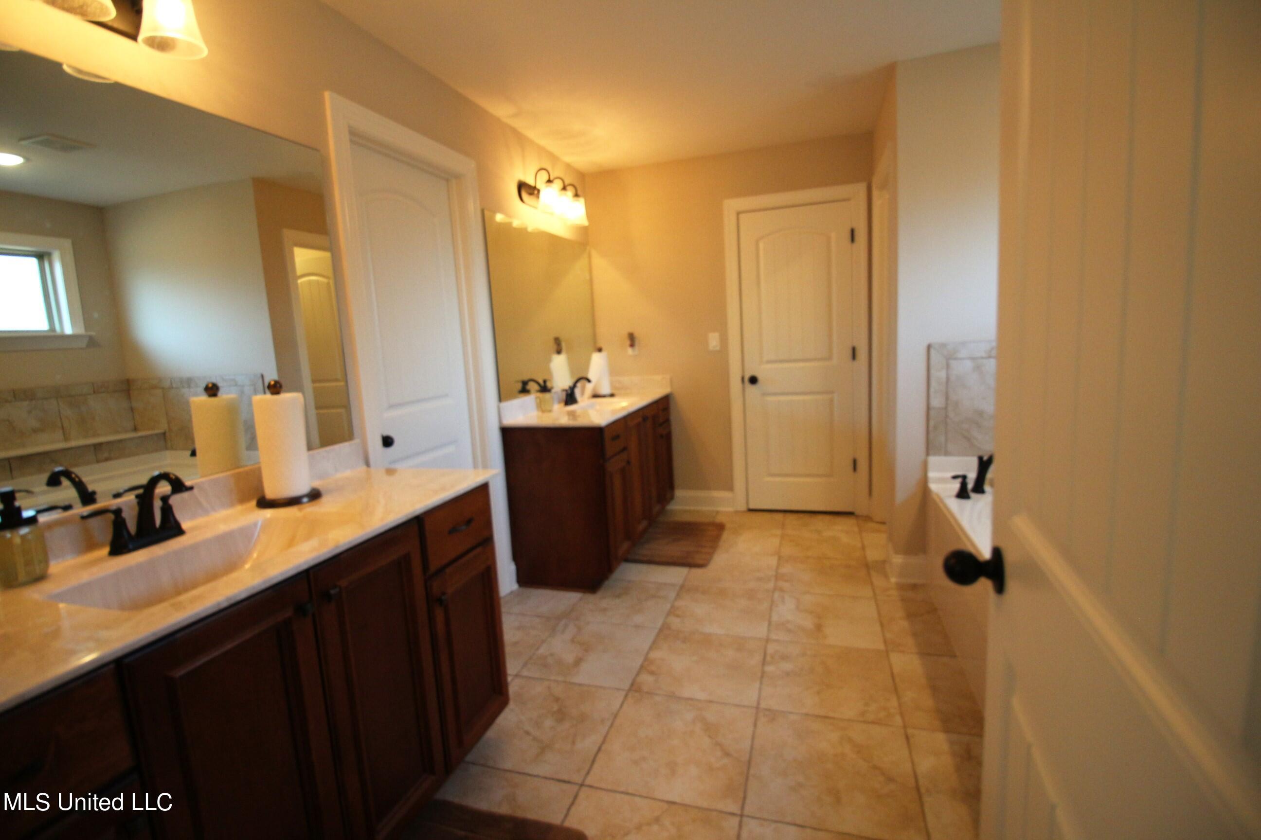4609 Riva Ridge Drive Olive Branch, MS 38654 - Photo 25 of 49 IMG_5554