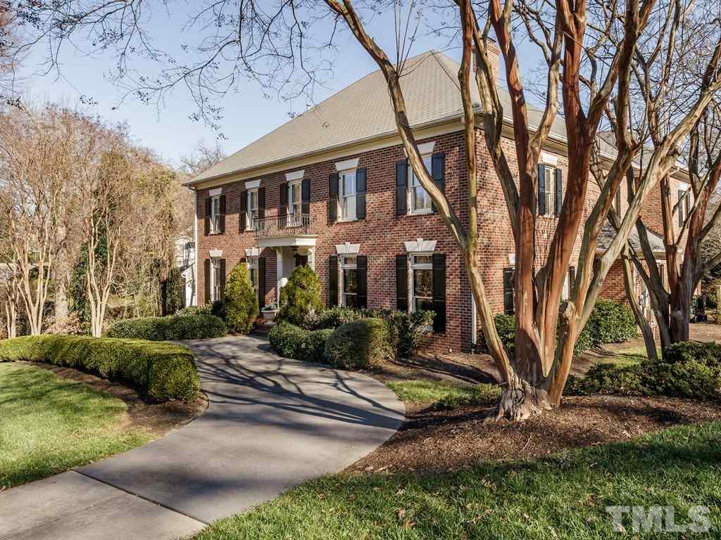 2304 White Oak Road Raleigh, NC 27608 - Photo 2 of 30 a front view of a house with garden