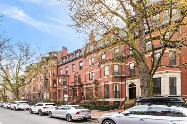 $3,600 | 86 Marlborough Street, Unit 8, Boston, MA 02116