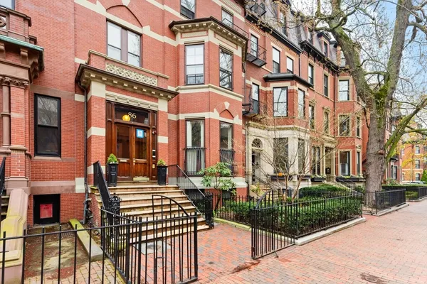 $3,600 | 86 Marlborough Street, Unit 8, Boston, MA 02116