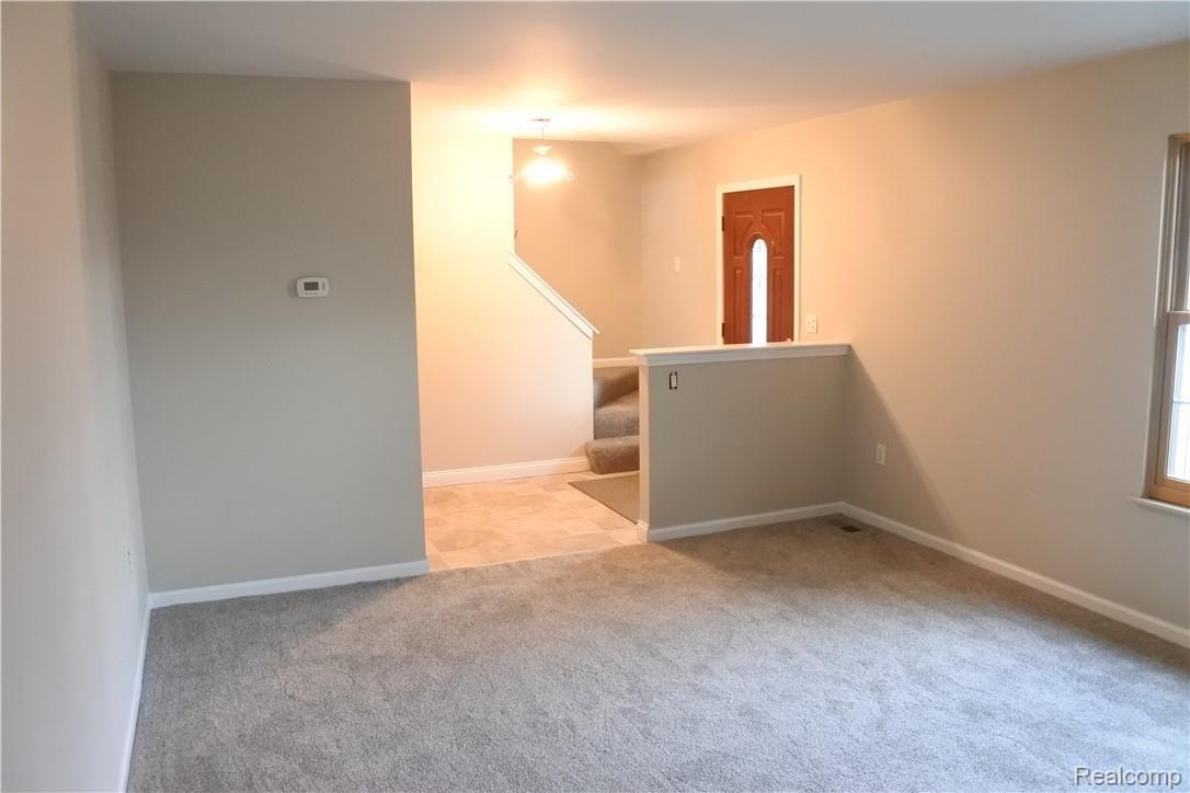 44442 Hanford Road Canton, MI 48187 - Photo 9 of 17 DSC_4682.JPG