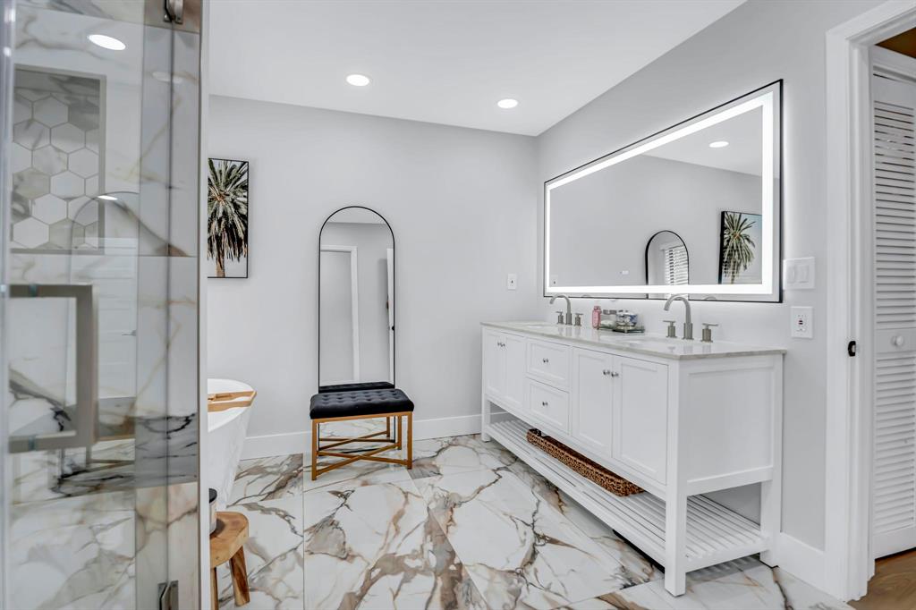 4600 Southwest 164th Terrace Southwest Ranches, FL 33331 - Photo 12 of 36 a living room with a bed and dresser