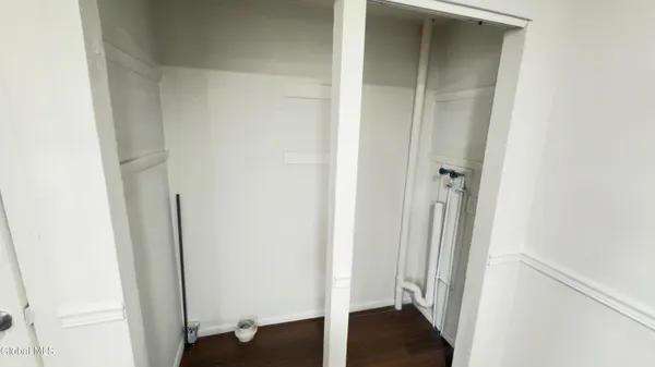 $1,300 | 3132 6th Avenue, Unit 1, Troy, NY 12180