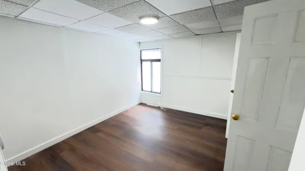 $1,300 | 3132 6th Avenue, Unit 1, Troy, NY 12180