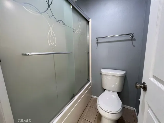 $2,200 | 2554 Olive Drive, Unit 106, Palmdale, CA 93550