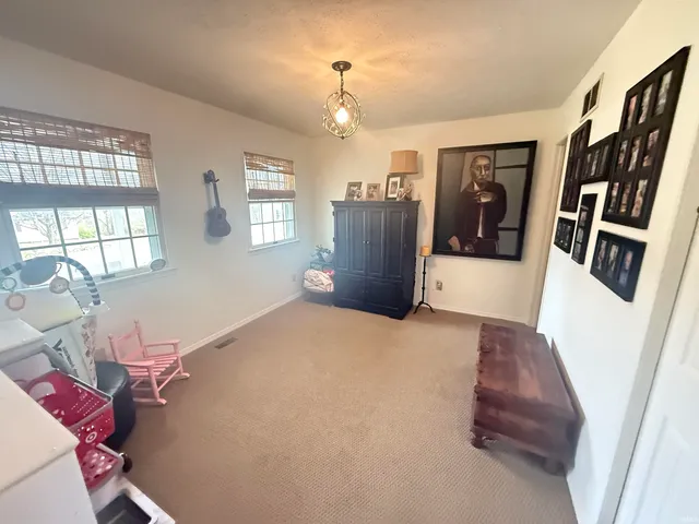 $355,000 | 500 West Estate Drive, Bloomington, IN 47403