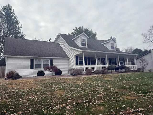 $355,000 | 500 West Estate Drive, Bloomington, IN 47403