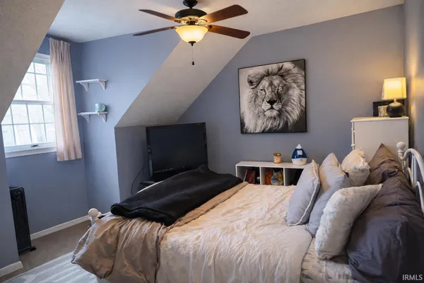 $349,900 | 500 West Estate Drive, Bloomington, IN 47403