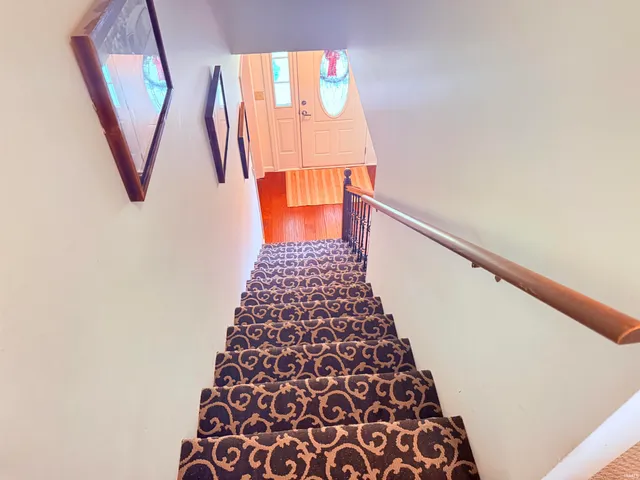 $355,000 | 500 West Estate Drive, Bloomington, IN 47403