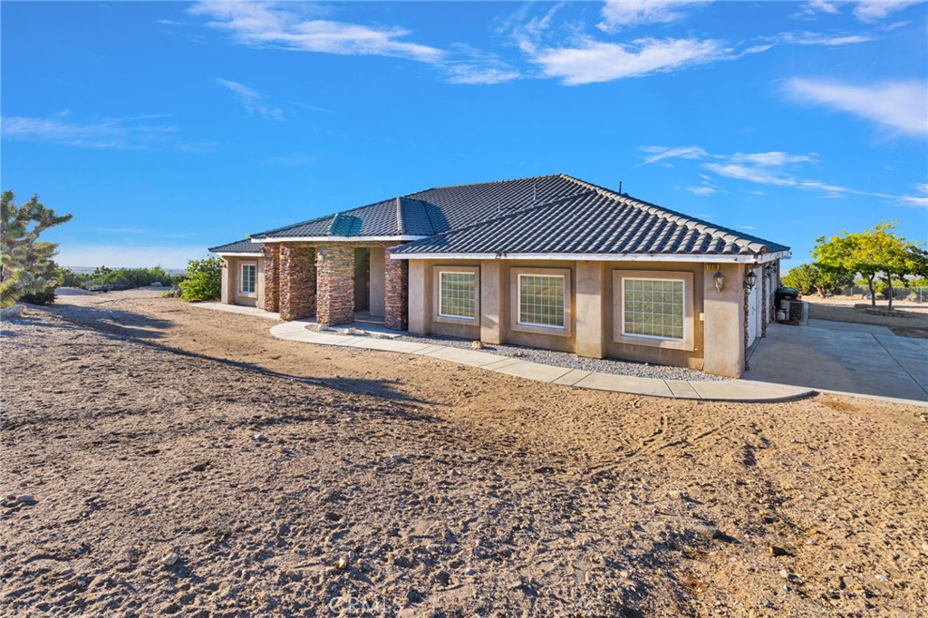 1030 Elsinore Road Pinon Hills, CA 92372 - Photo 28 of 75