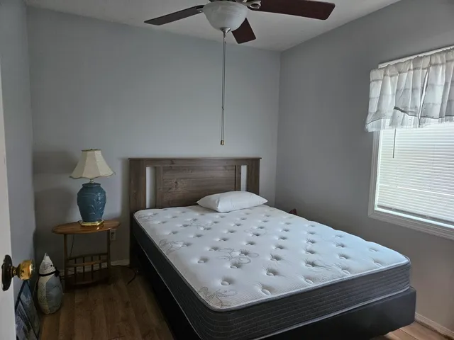 $98,900 | 2202 Chestnut Avenue, Sterling, IL 61081