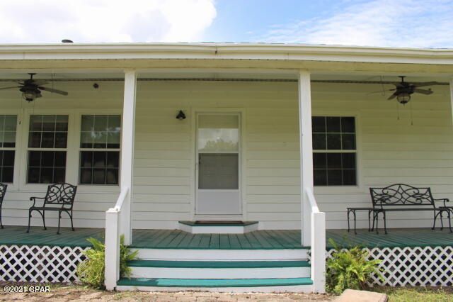 4911 Basswood Road Bascom, FL 32423 - Photo 17 of 115