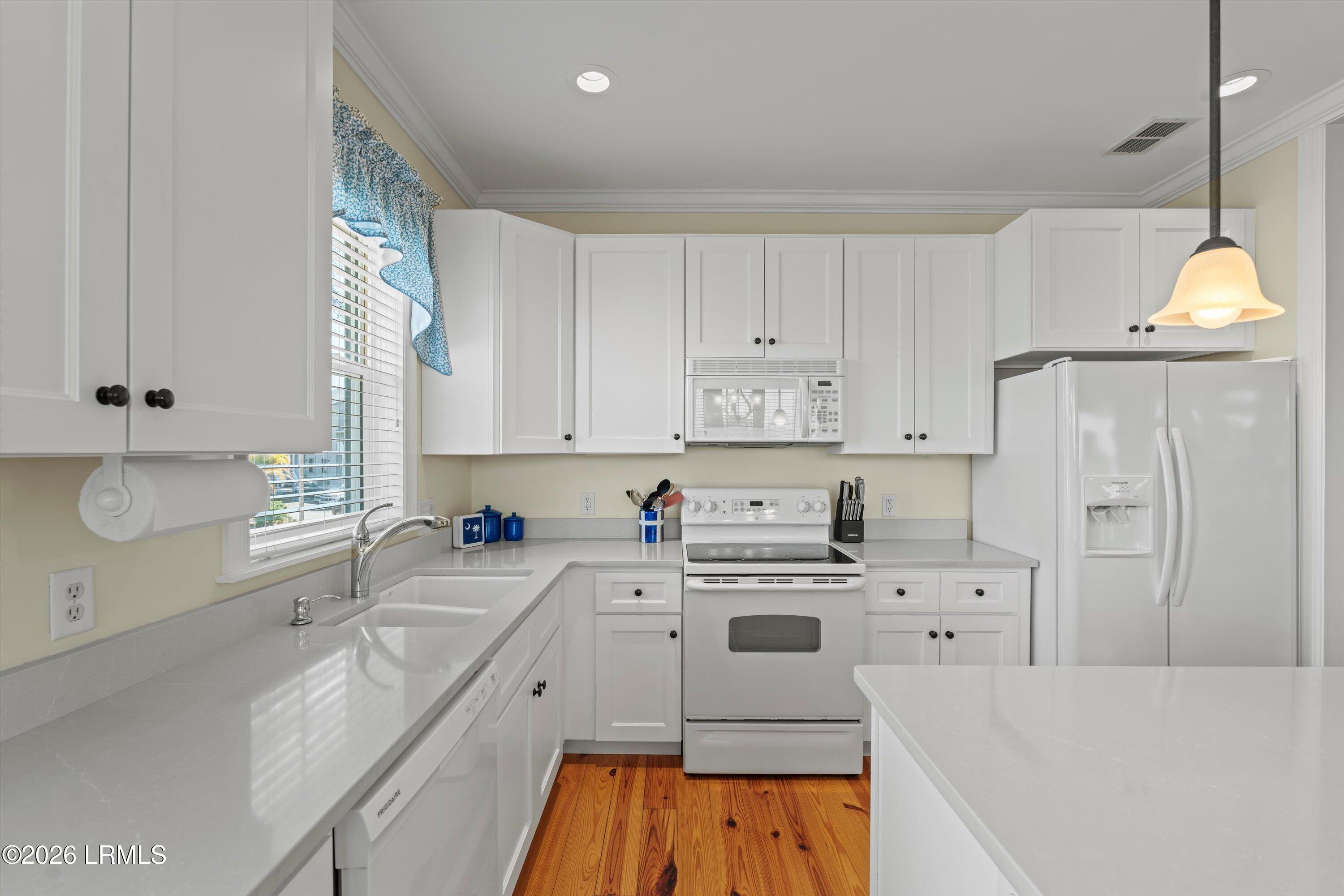 2 Nautical Watch Way Harbor Island, SC 29920 - Photo 16 of 64 KITCHEN