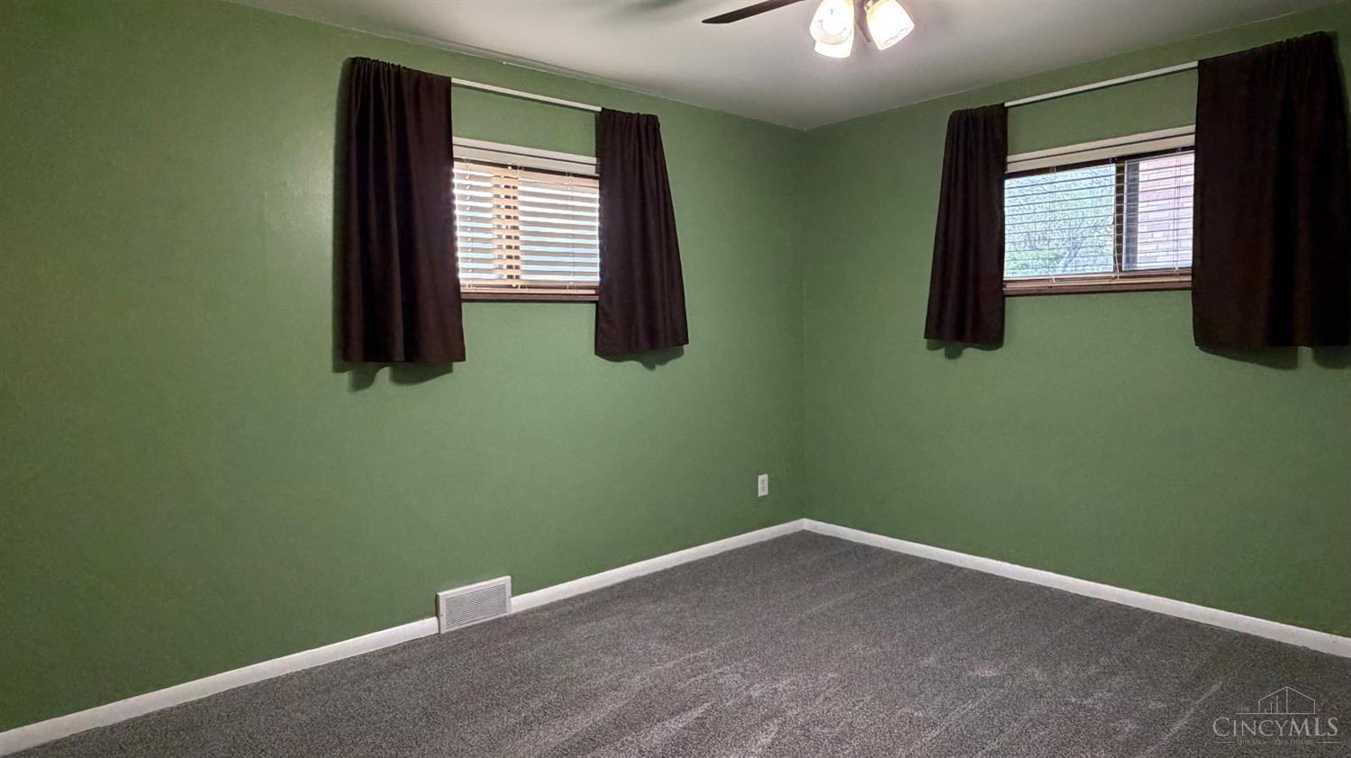 8442 Wuest Road Cincinnati, OH 45247 - Photo 10 of 29