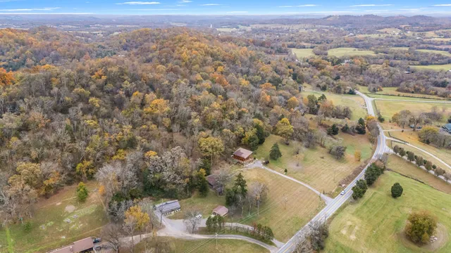 $575,000 | 4664 Highway 64 E Wartrace Tn 37183 East, Wartrace, TN 37183