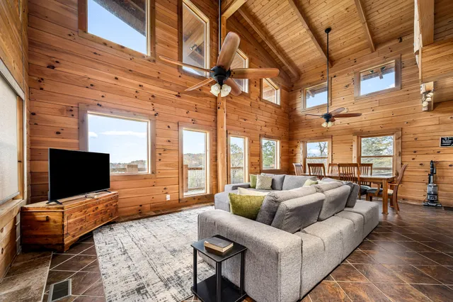 $575,000 | 4664 Highway 64 E Wartrace Tn 37183 East, Wartrace, TN 37183