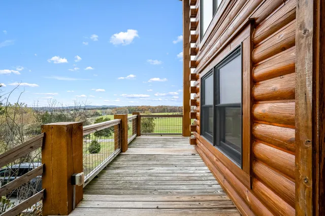 $575,000 | 4664 Highway 64 E Wartrace Tn 37183 East, Wartrace, TN 37183