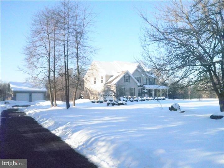 1340 Roudenbush Road Quakertown, PA 18951 - Photo 23 of 25 Driveway