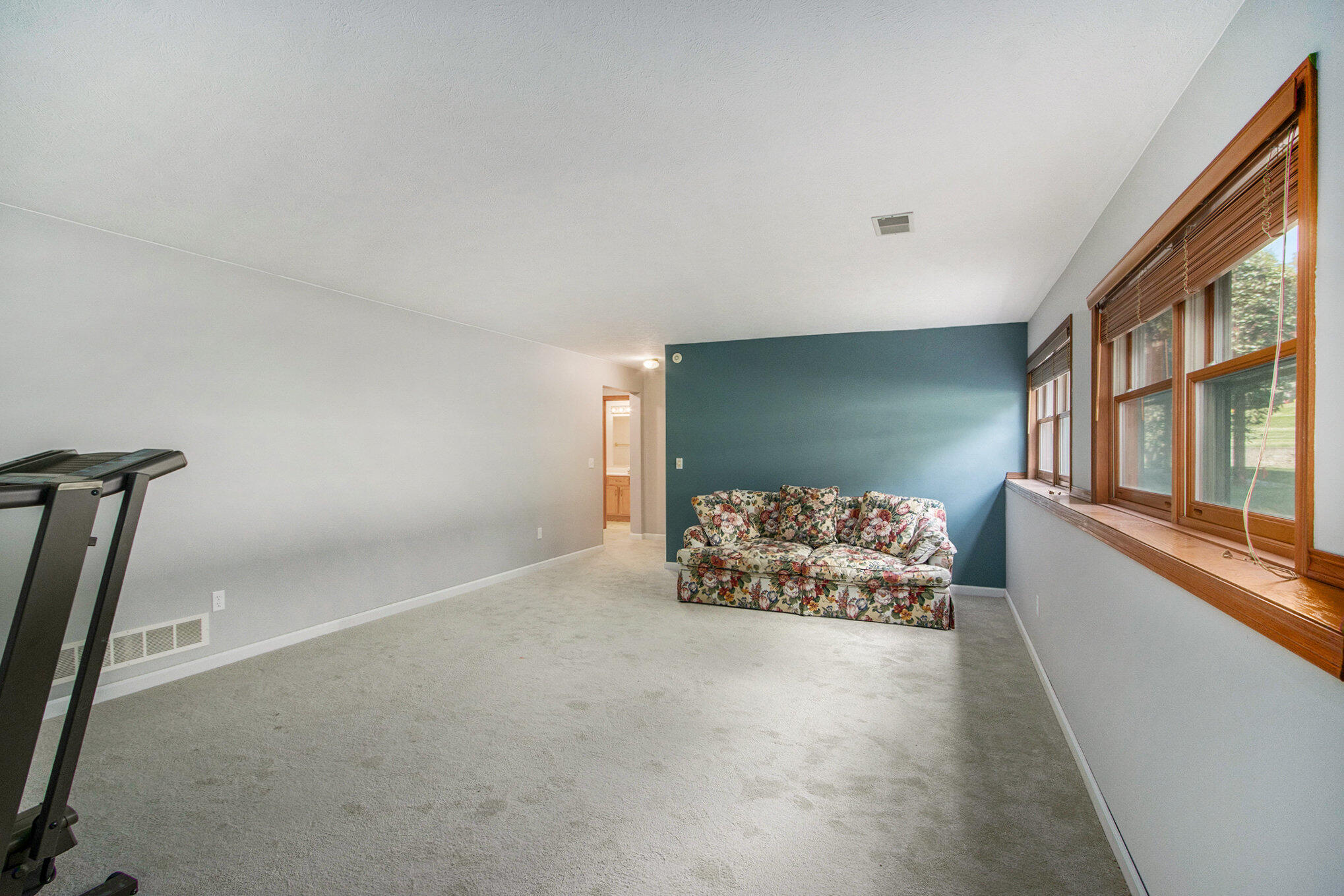 5965 Wood Valley Road Kalamazoo, MI 49009 - Photo 16 of 30 Downstairs living room