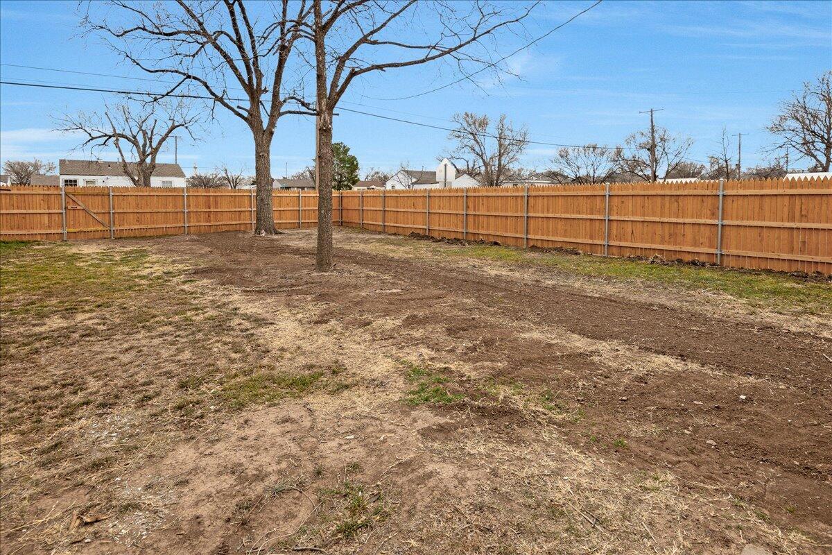 4521 South Bonham Street Amarillo, TX 79110 - Photo 17 of 18 Back Yard