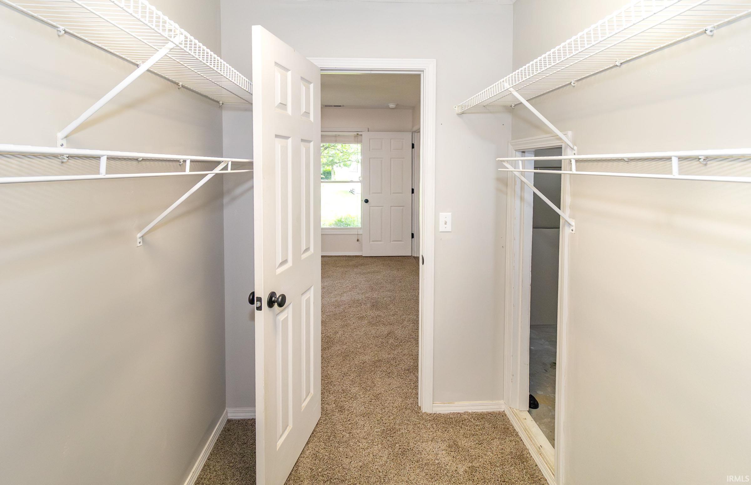 323 East Evergreen Road Evansville, IN 47711 - Photo 11 of 23