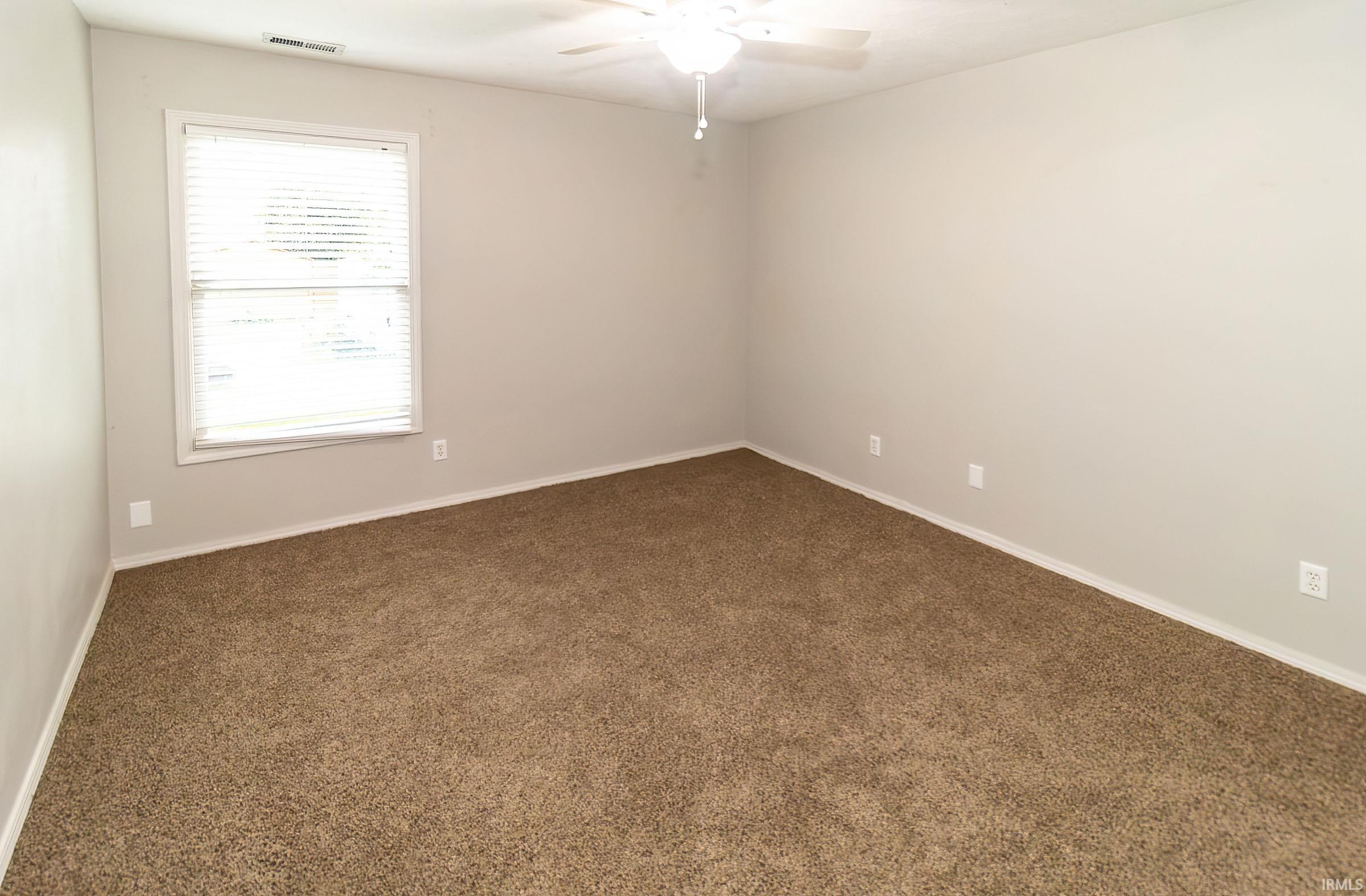 323 East Evergreen Road Evansville, IN 47711 - Photo 14 of 23
