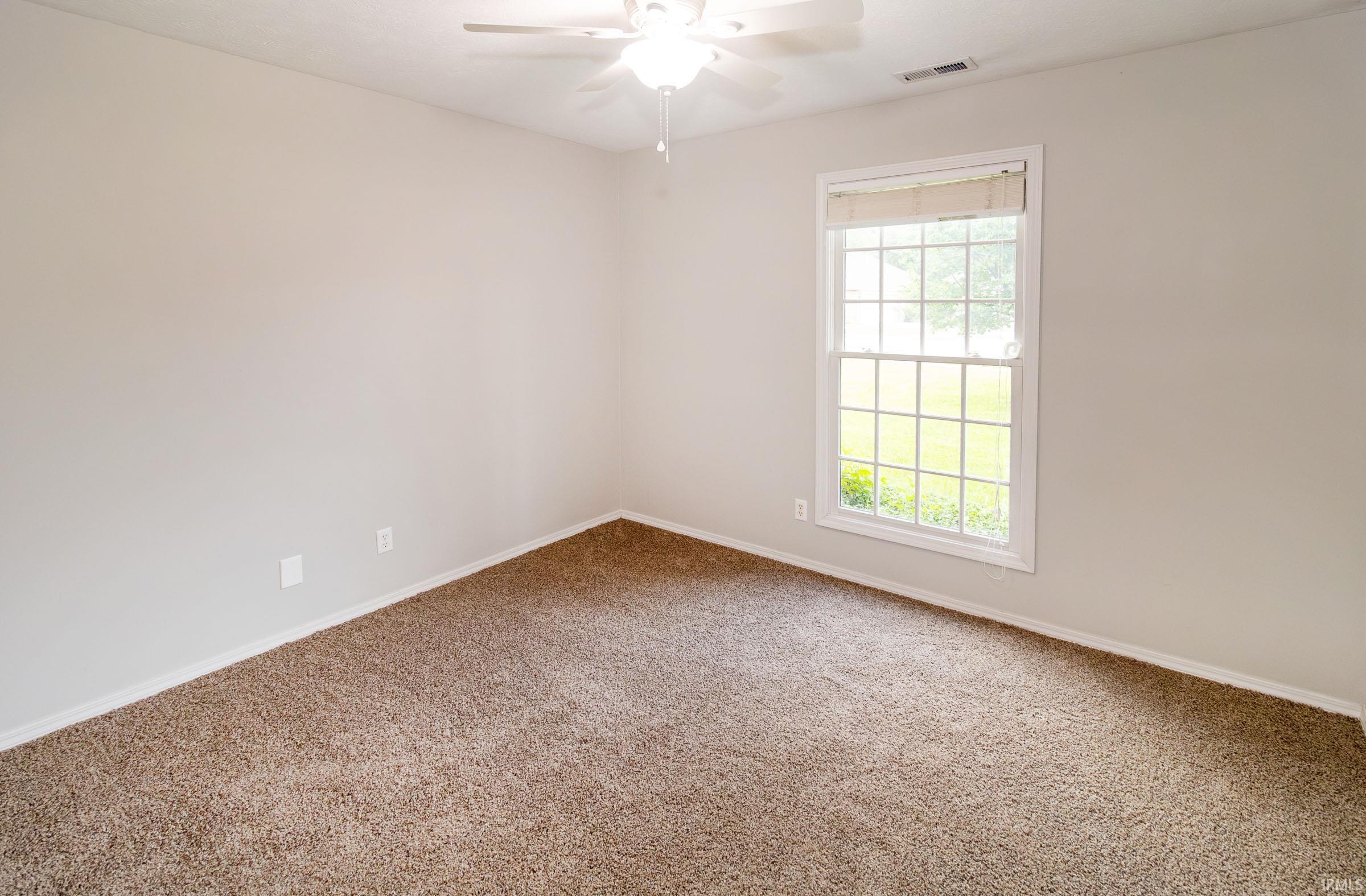 323 East Evergreen Road Evansville, IN 47711 - Photo 16 of 23