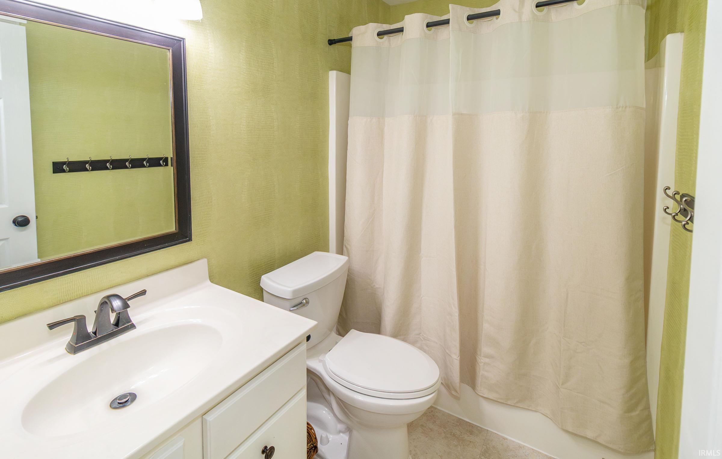323 East Evergreen Road Evansville, IN 47711 - Photo 10 of 23