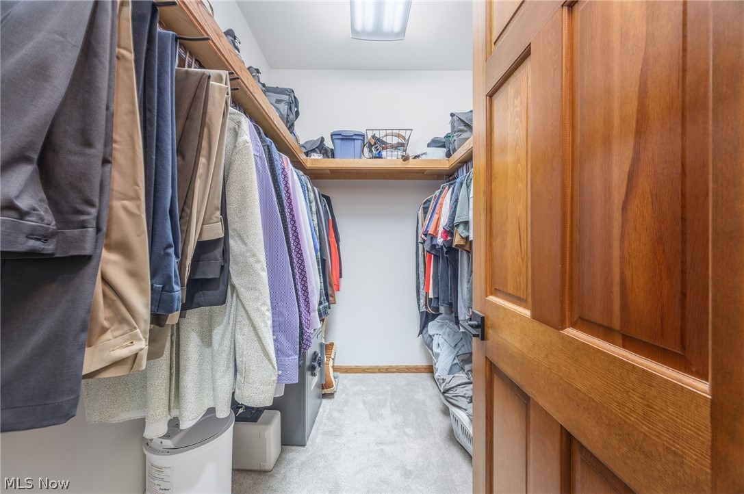 1602 Glendale Road, Unit 3 Marietta, OH 45750 - Photo 24 of 49 Walk-in closet in Primary Bedroom.