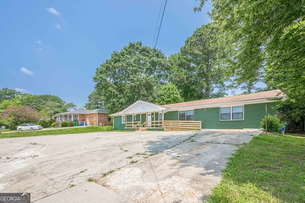 $285,000 | 4806 Rockbridge Road Southwest, Stone Mountain, GA 30083